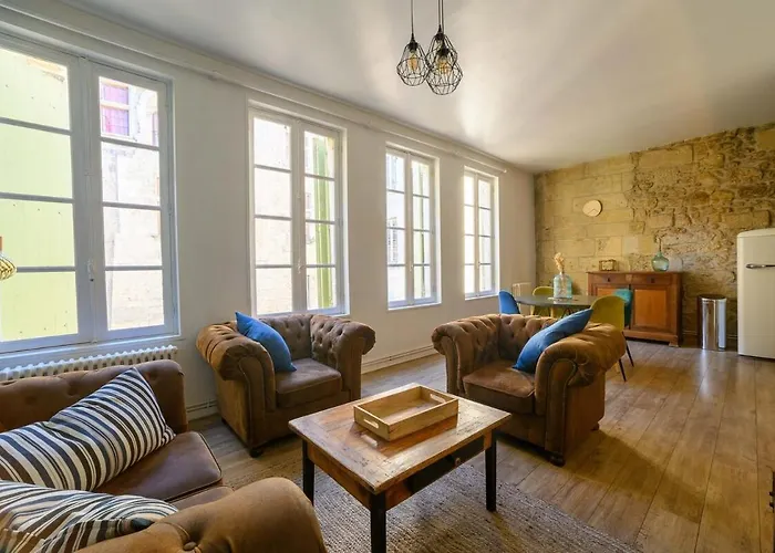 Appartamento Votre Famille à Charme&confort Périgueux